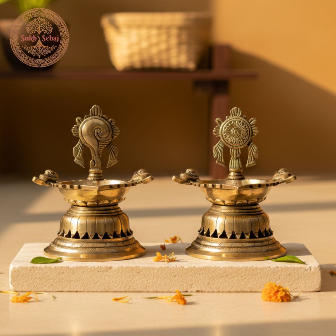 Shankhu Chakra Diyas Set