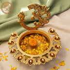 Mayur Om Urli